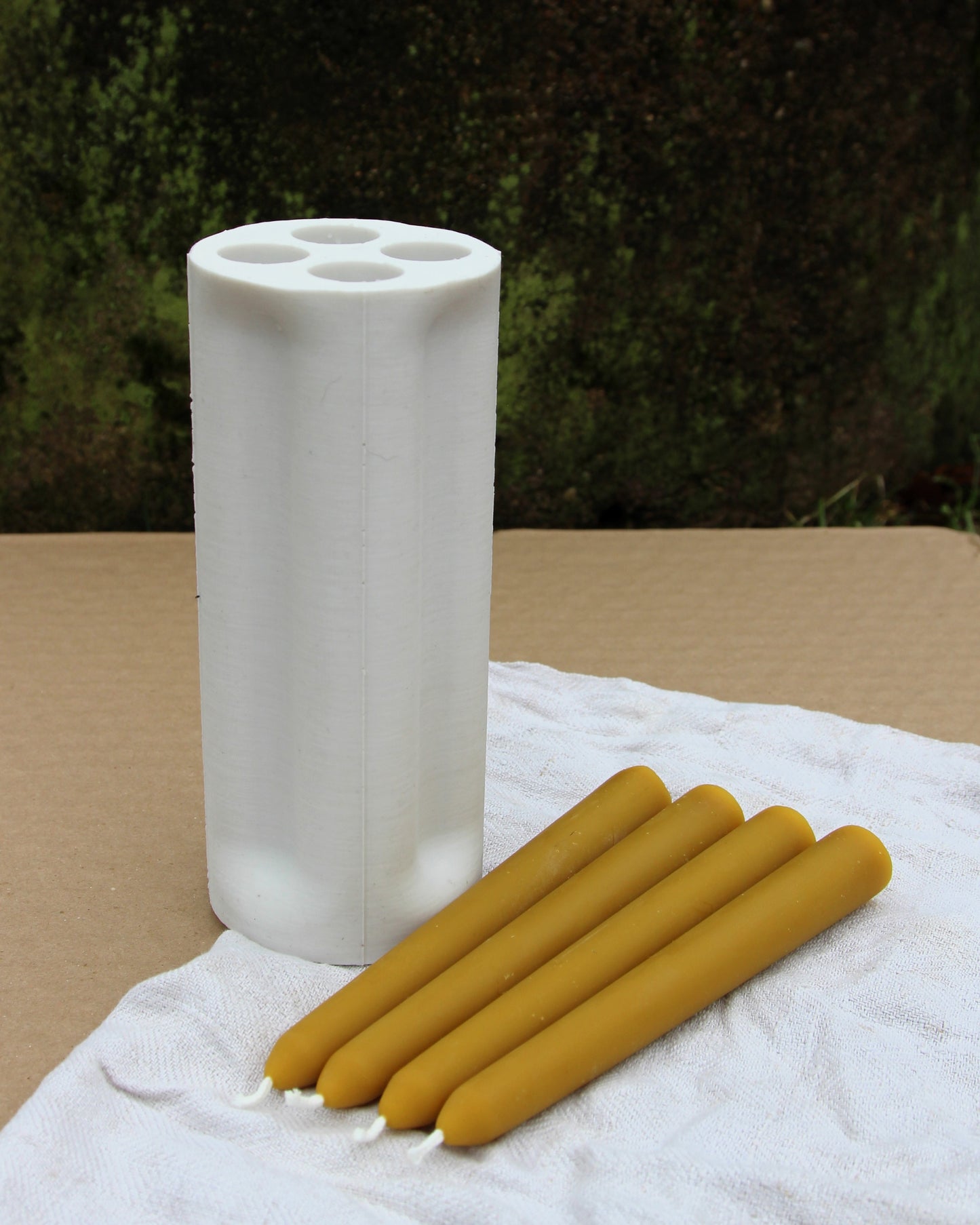 1) 18 cm Silicone Candle mouldTAPER CANDLES 18 and 20 cm Silicone Candle MoldCandle Details:
TAPER 18cm: Size of the finished candle: 6,8"/0,78" at the base (~17,5 cm high x 2 cm wide at the base). Weight of each candle: ~45 g. The mold wilSilicone MoldLatvian Candles