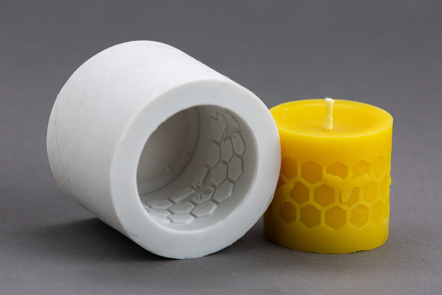 CELLS Silicone Candle mouldBEES ON CELLS Silicone Candle MoldCandle details:
Finished candle size: ~1.8" high x 1.7" wide (or about 4.5 cm x 4.6 cm).Finished candle weight: ~35 g.Silicone MoldLatvian Candles