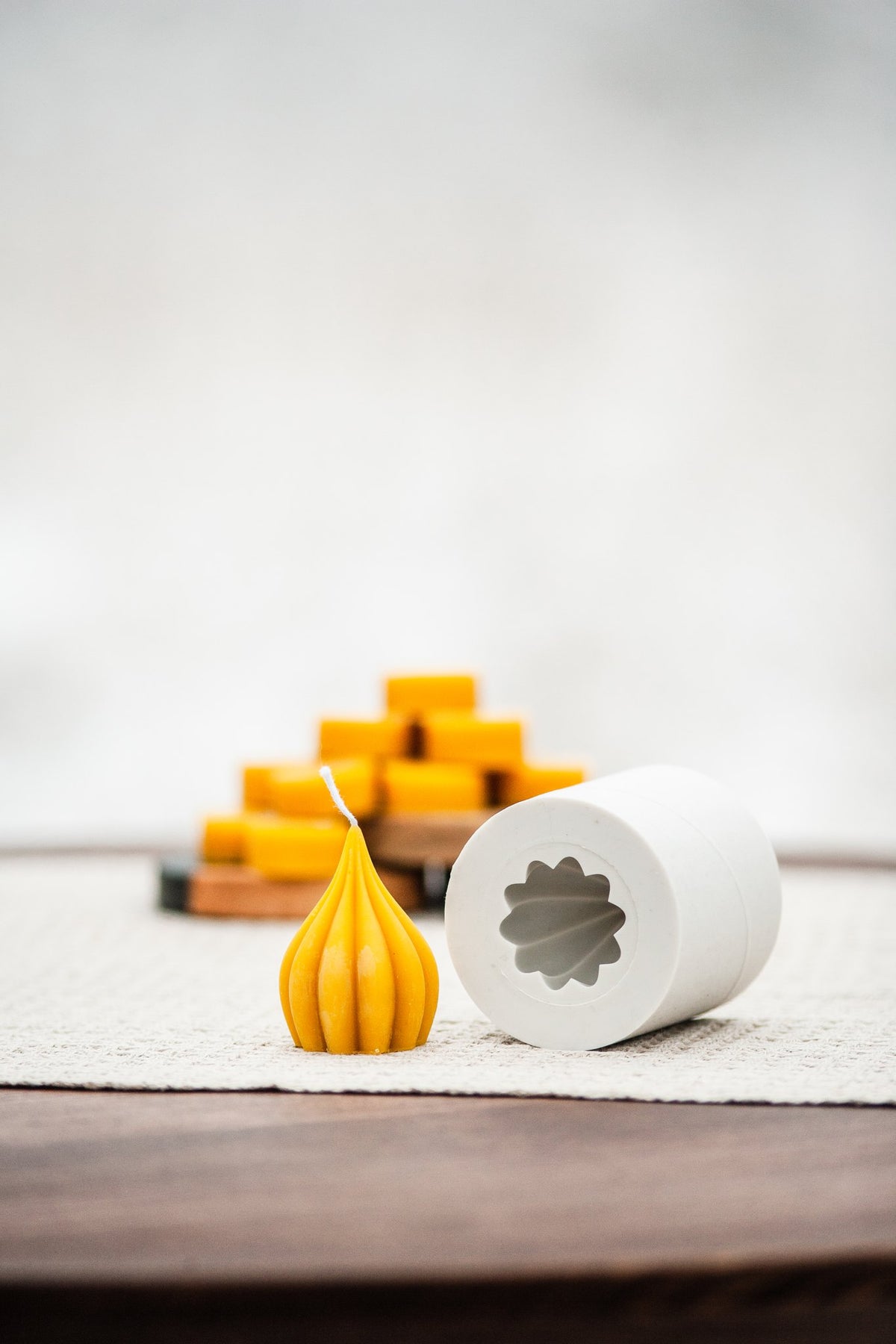 Garlic beeswax candle and silicone mould
