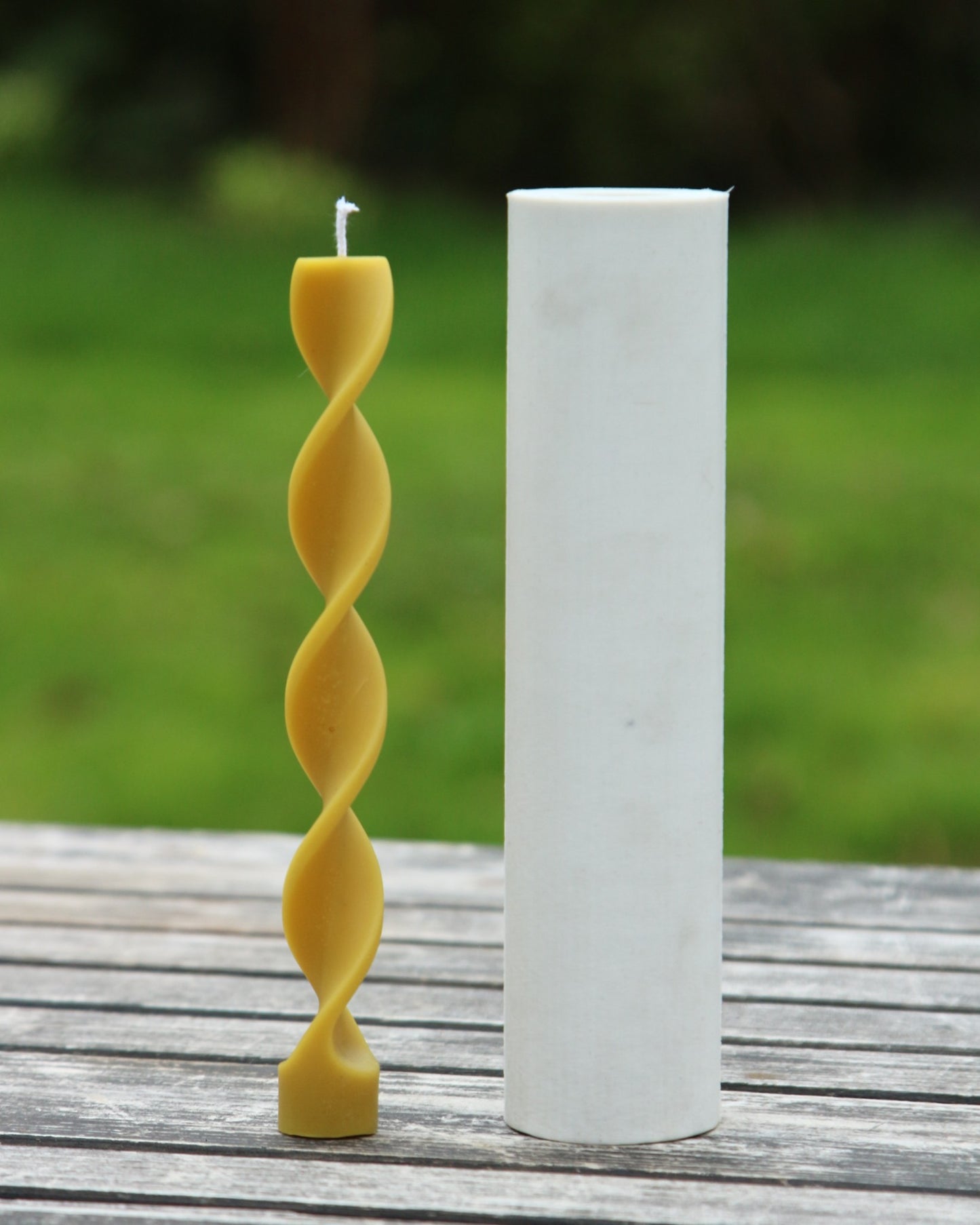 TWISTED PLANE Silicone Candle Molds
