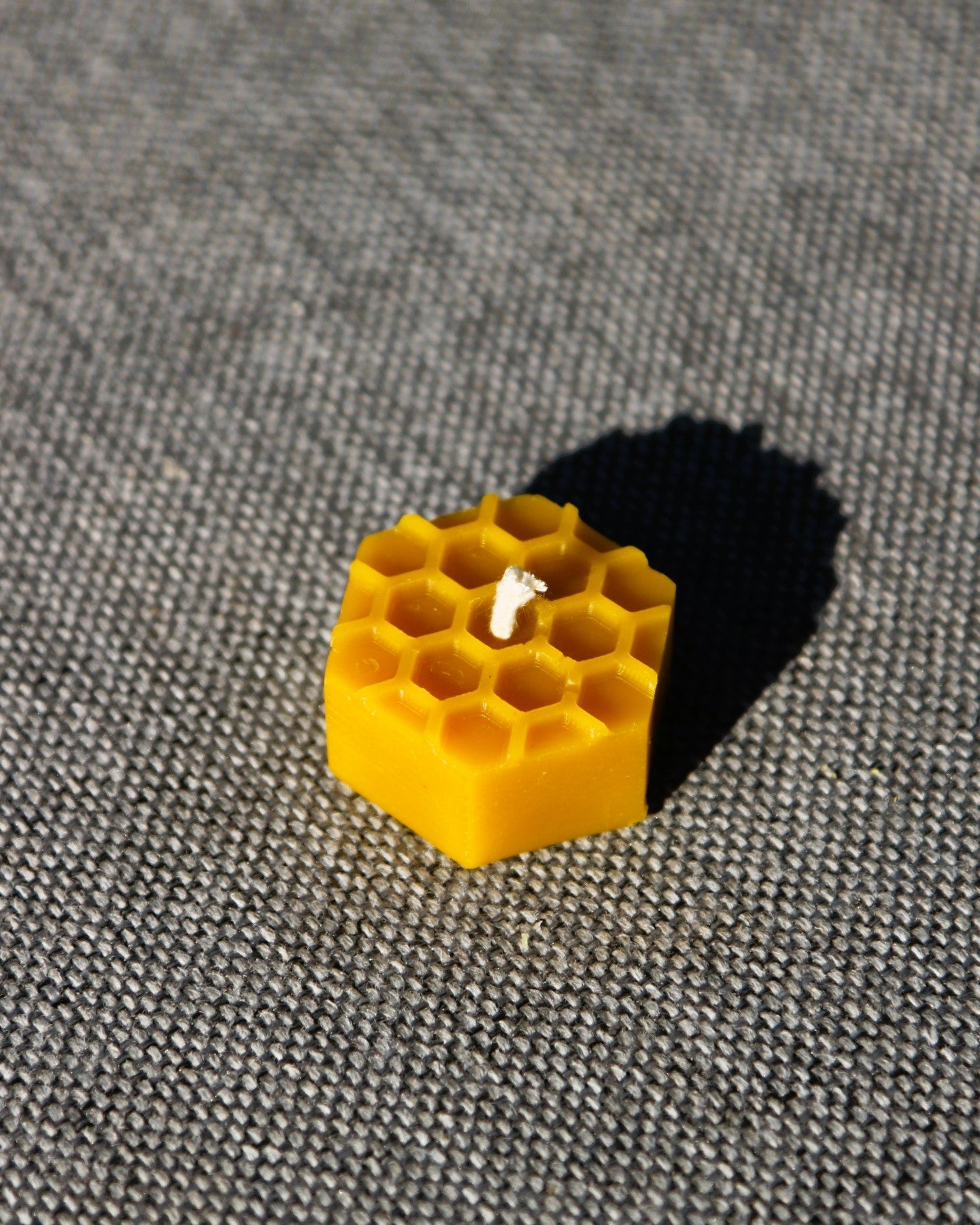 BEE CELLS HEXAGON TEA LIGHTS - Latvian Candles