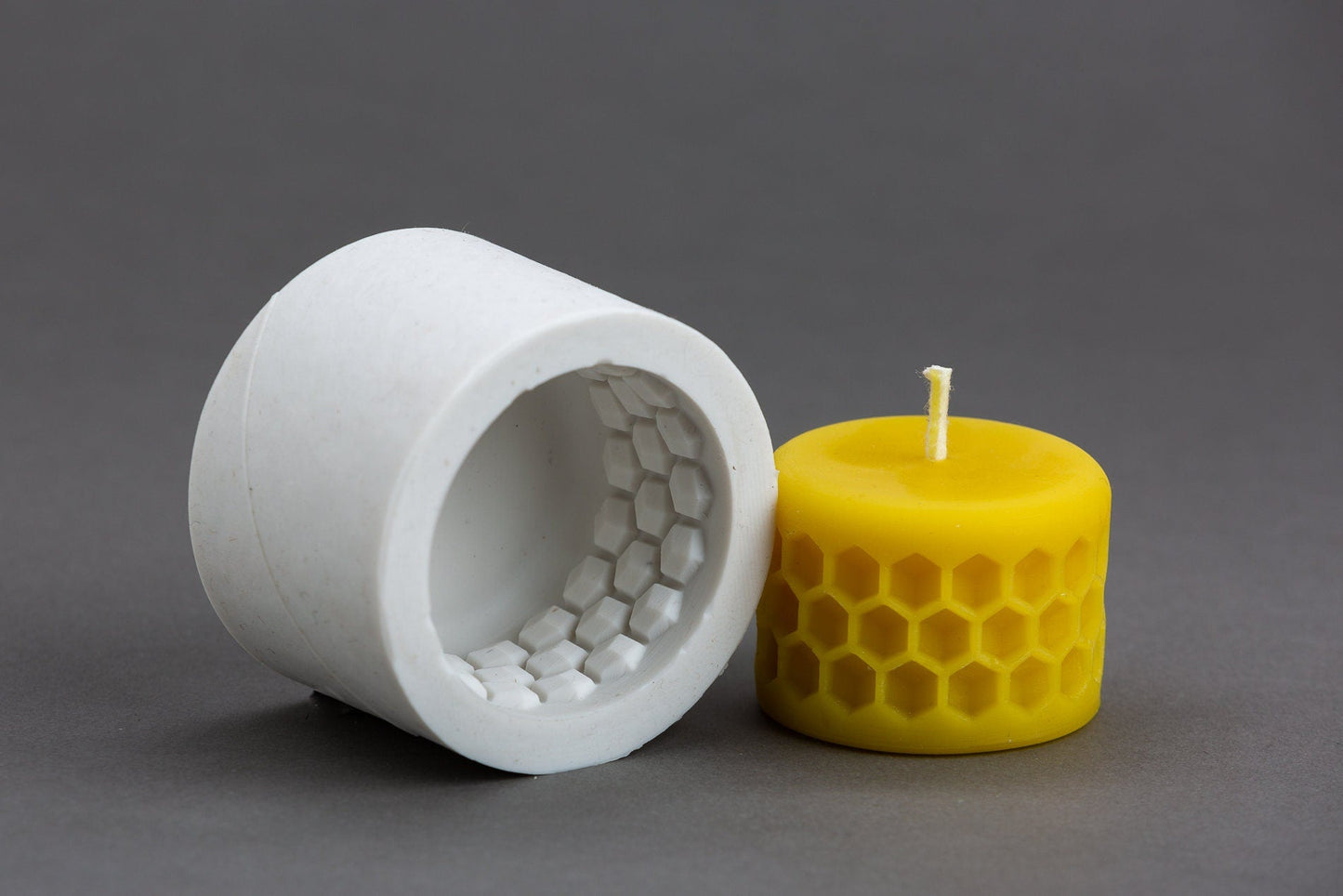 BEE CELLS PILLARSCandle details:


Bee Cell Pillar: ~3.5 cm x ~5 cm, truncated top with rounded edges. The candle weighs ~65 g.

Bee Cell Pillar: ~12.5 cm x ~3.5 cm, slightly concaveSilicone MoldLatvian CandlesLatvian CandlesBEE CELLS PILLARS Silicone Candle Mold