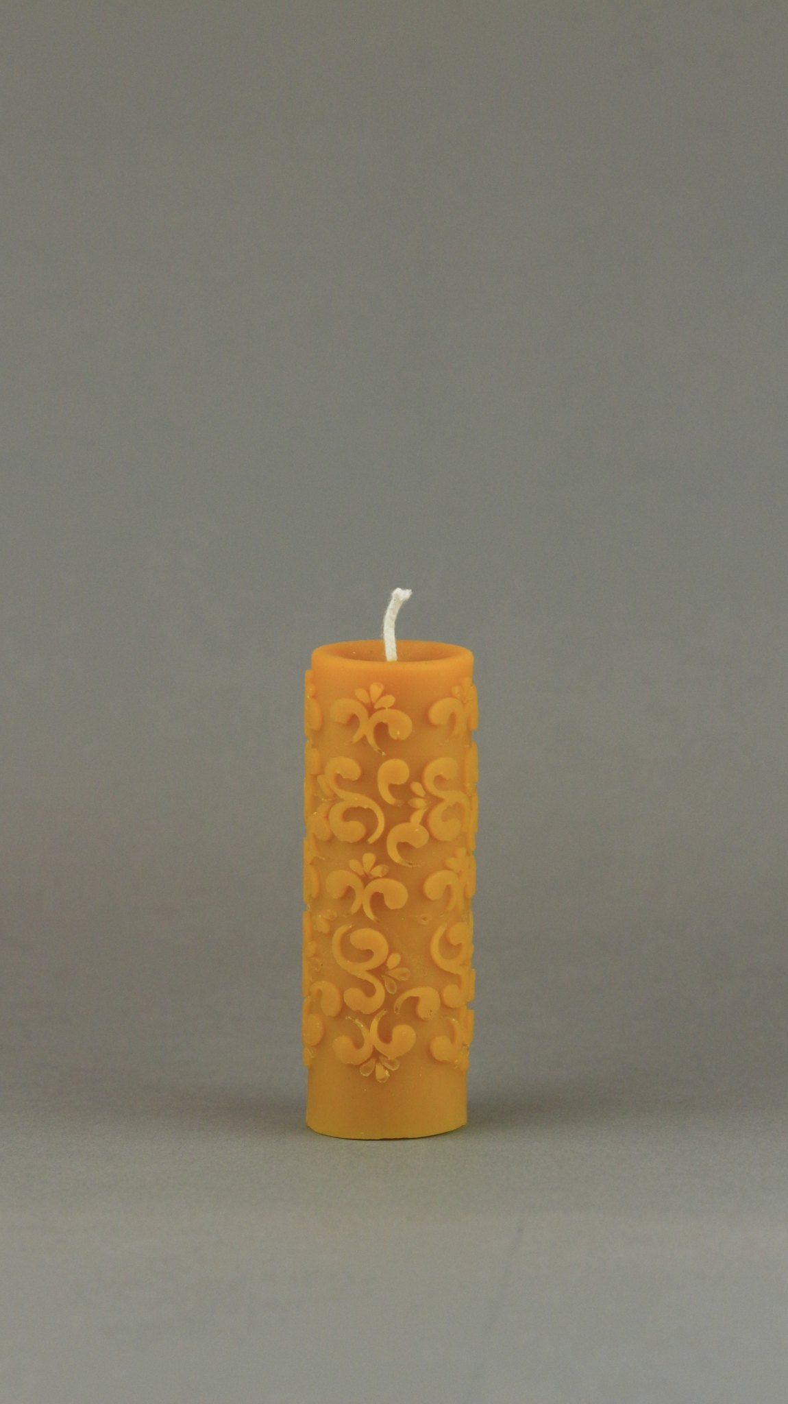 Flowers beeswax candle and silicone mould