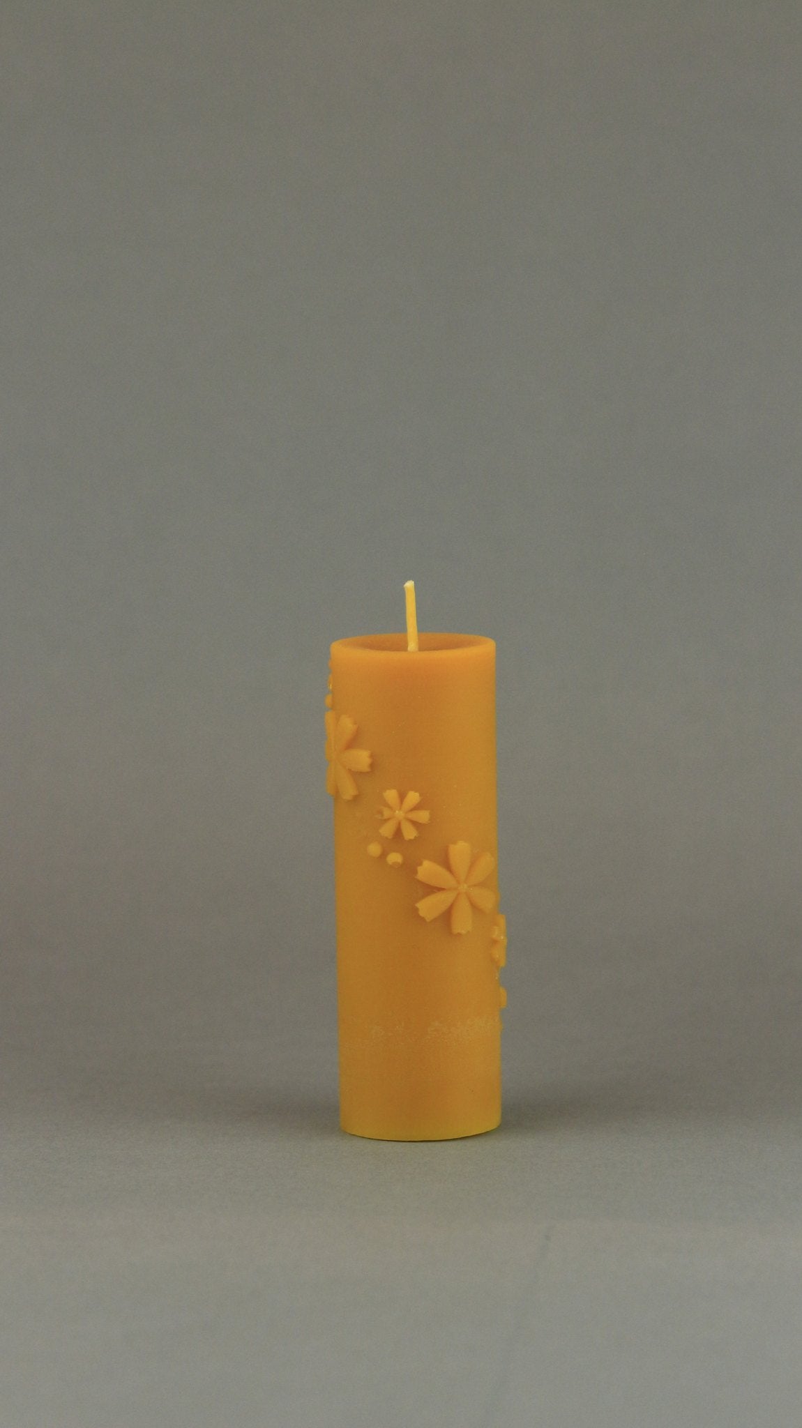 Flowers beeswax candle and silicone mould