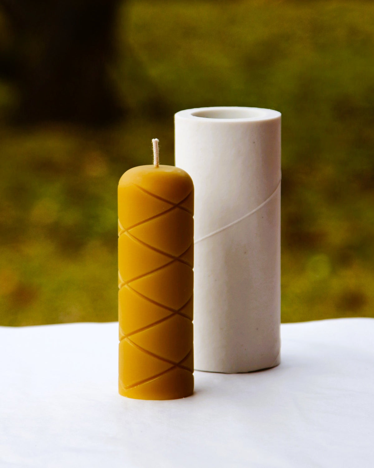 Lonely Bonds beeswax candle and silicone mould