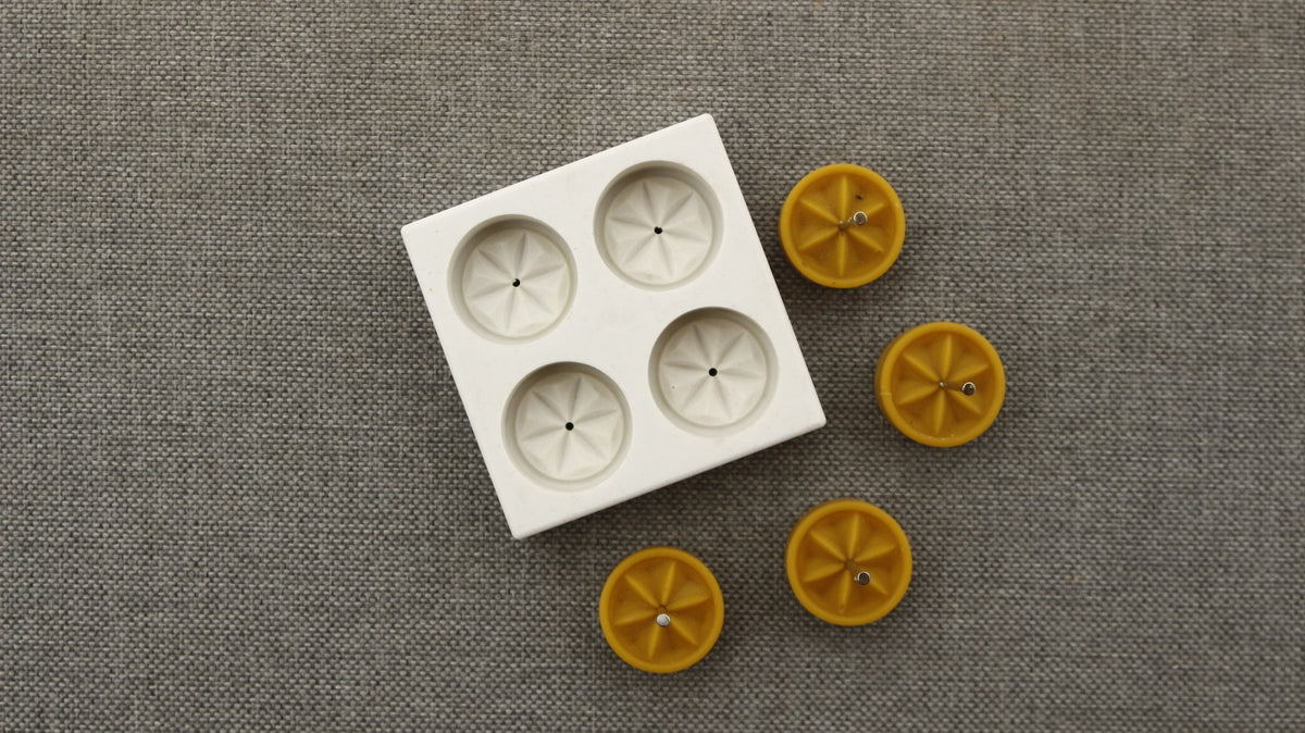 Rose tea light beeswax candle and silicone mould