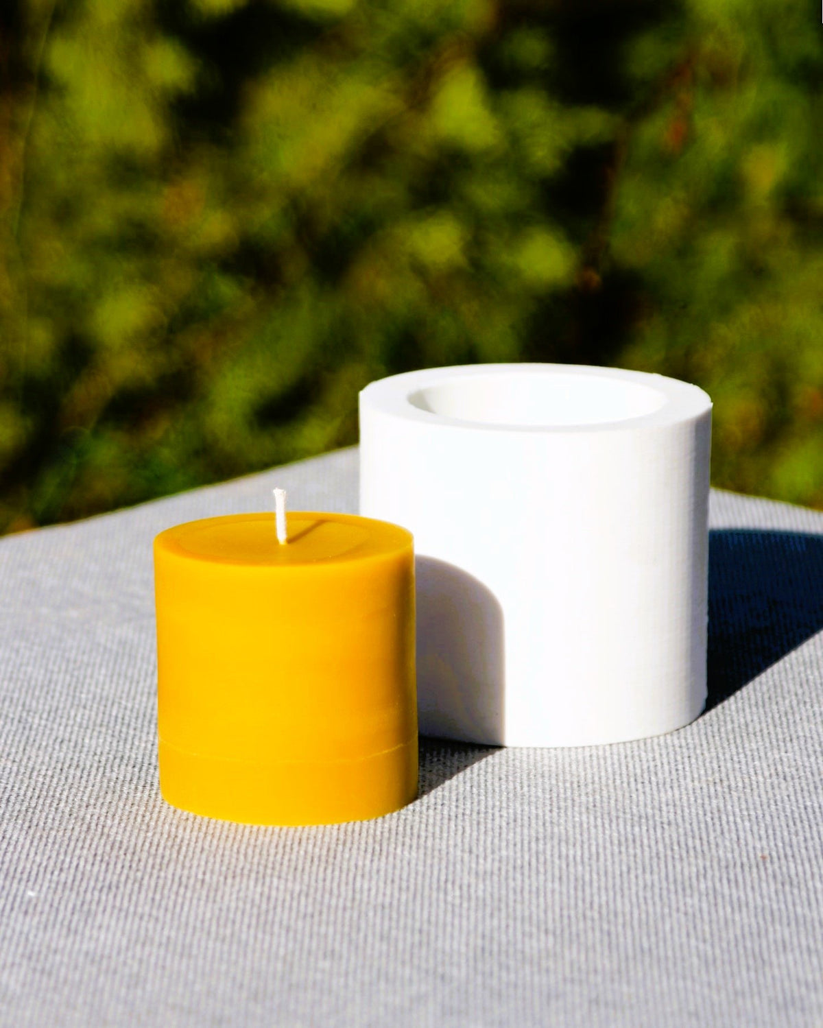 Simple Cylinder beeswax candle and silicone mould