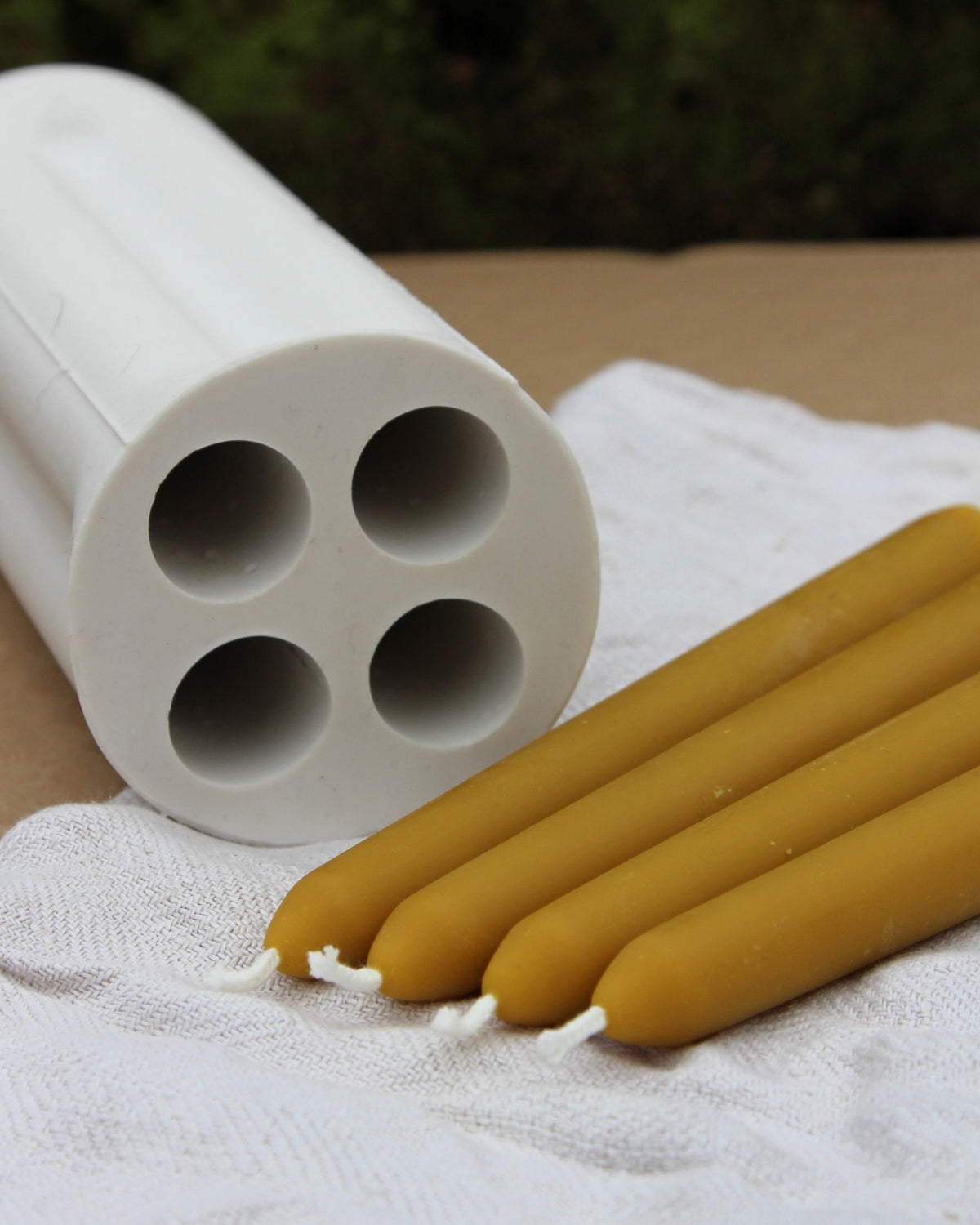 Taper candle 18/20 cm beeswax candle and silicone mould
