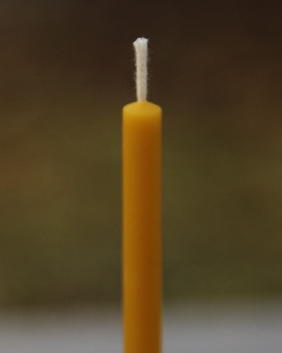 Taper Tiny 18 cm beeswax candle and silicone mould