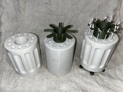 3D-printed wick holder for silicone candle moulds