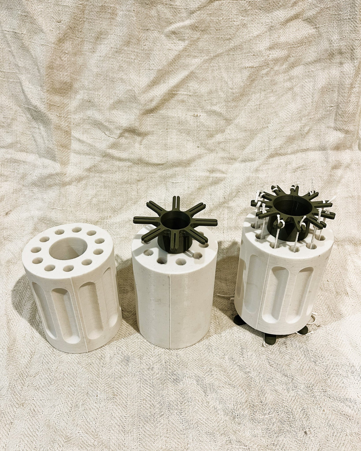 3D-printed wick holder for silicone candle moulds