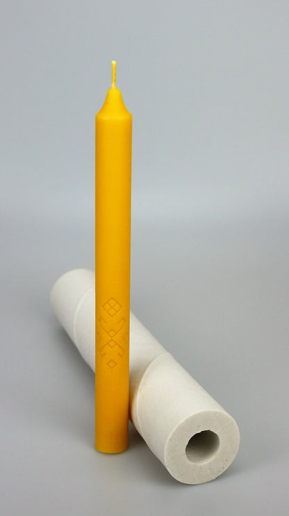 TAPERS WITH ORNAMENTCandle details:
Size of Finished Candle: 9.05" / 0.86" at the base (23 cm high x 2 cm wide).Weight of Each Candle: 80 gSilicone MoldLatvian CandlesLatvian CandlesORNAMENT Silicone Candle mould